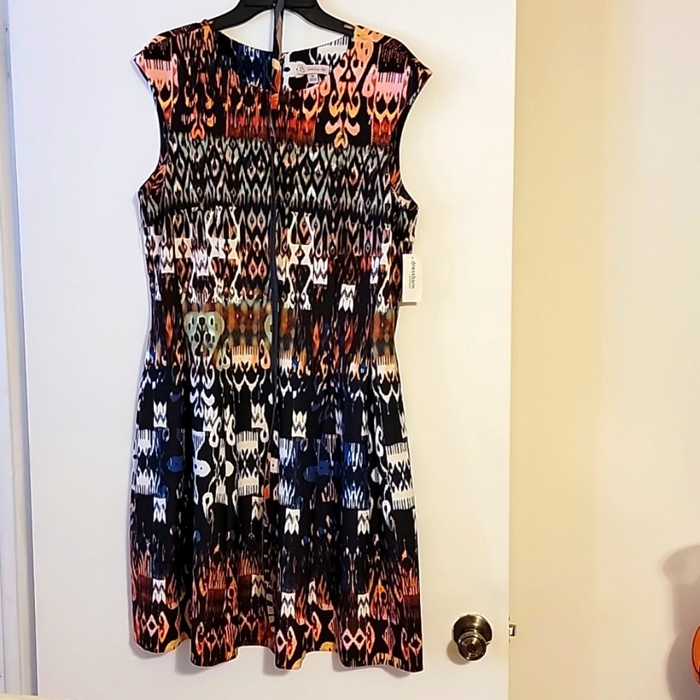 NWT Ladies Belted Dress Size 16